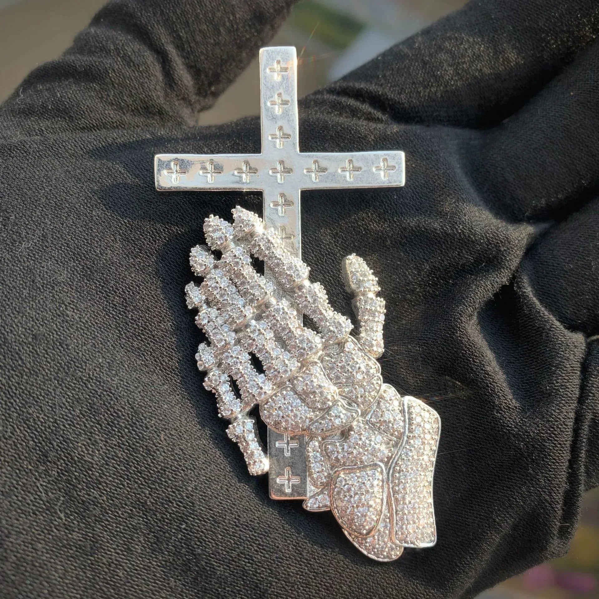 Hand Holding Cross Pendant | Hip Hop Unique Streetwear Jewelry - CaratixJewelry